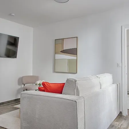 Apartment Unique Marais Location 1br 4p By Melvane